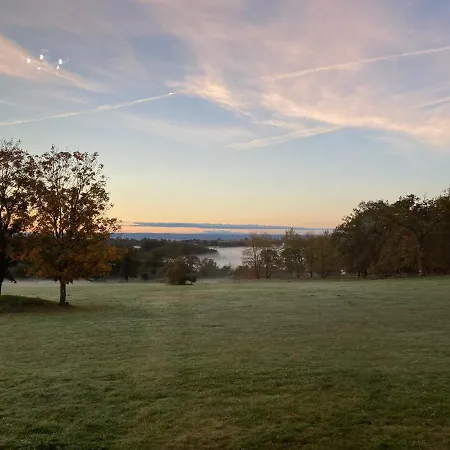 בית הארחה Zen Chateau De La Bouchatte 3*