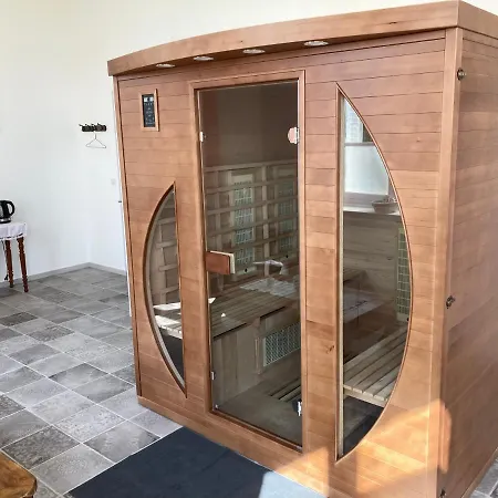 בית הארחה Zen Chateau De La Bouchatte 3*